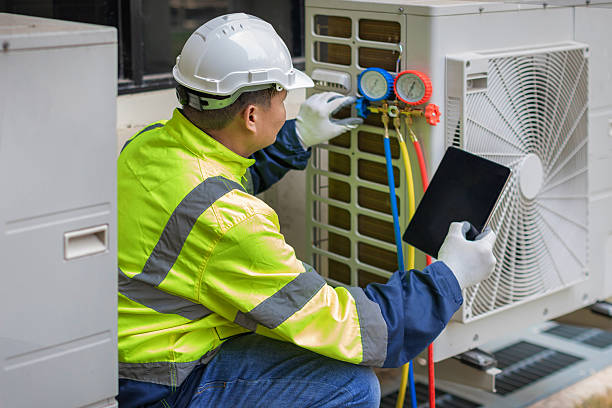Professional Hvac technician working in Davidson, NC